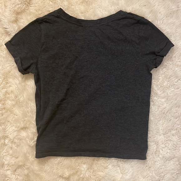 🔐CUTEST TARGET TEE • SLIGHT CROP • LARGE 💳 - Picture 4 of 4